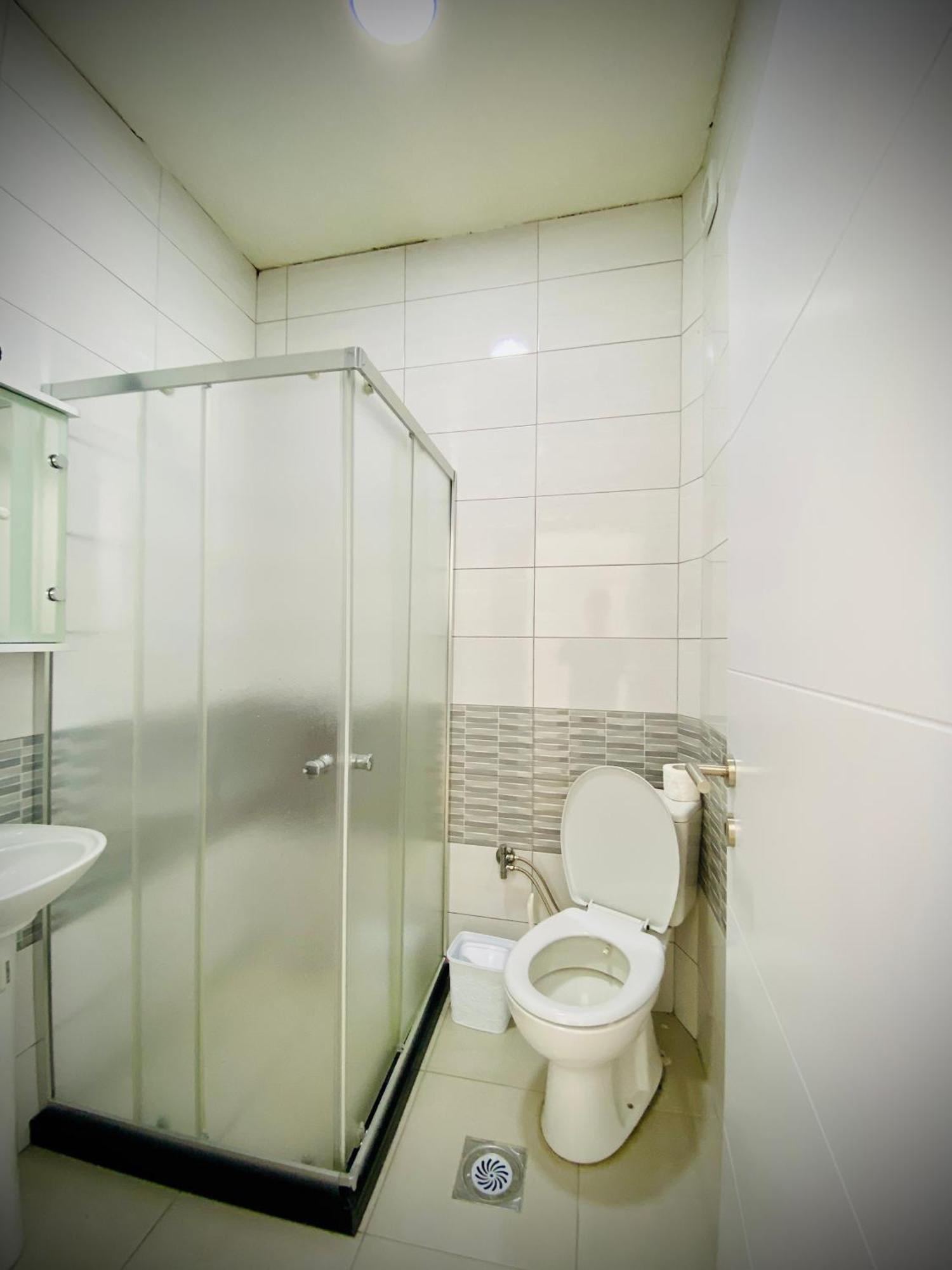 Hotel Perla Prizren Esterno foto