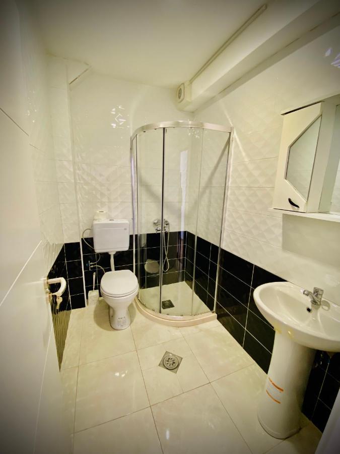 Hotel Perla Prizren Esterno foto